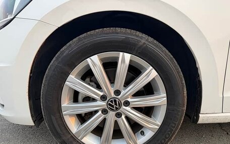 Volkswagen Touran III, 2023 год, 1 650 333 рублей, 15 фотография