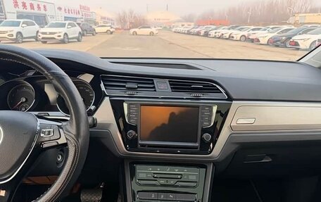 Volkswagen Touran III, 2023 год, 1 650 333 рублей, 11 фотография