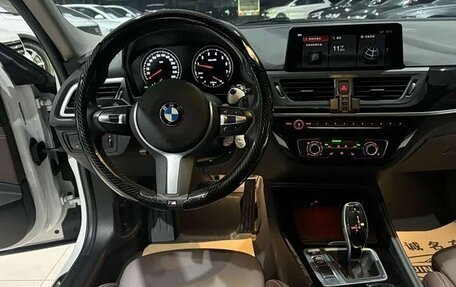 BMW 1 серия, 2022 год, 1 890 000 рублей, 13 фотография