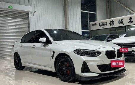 BMW 1 серия, 2022 год, 1 890 000 рублей, 3 фотография