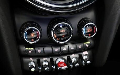 MINI Cabrio, 2023 год, 3 250 010 рублей, 13 фотография