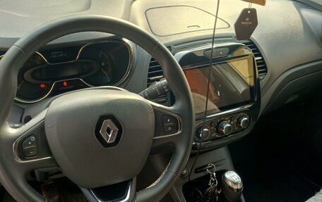 Renault Kaptur I рестайлинг, 2018 год, 1 400 000 рублей, 7 фотография