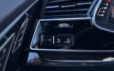 Audi Q7, 2025 год, 10 990 000 рублей, 13 фотография