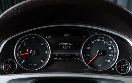 Volkswagen Touareg III, 2016 год, 3 450 000 рублей, 14 фотография