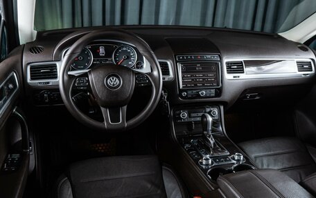 Volkswagen Touareg III, 2016 год, 3 450 000 рублей, 8 фотография