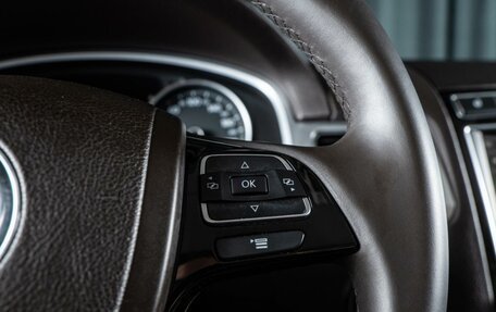 Volkswagen Touareg III, 2016 год, 3 450 000 рублей, 21 фотография