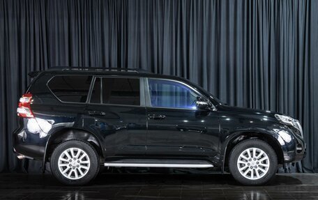 Toyota Land Cruiser Prado 150 рестайлинг 2, 2015 год, 4 140 000 рублей, 5 фотография