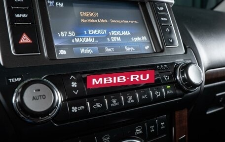 Toyota Land Cruiser Prado 150 рестайлинг 2, 2015 год, 4 140 000 рублей, 16 фотография