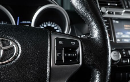 Toyota Land Cruiser Prado 150 рестайлинг 2, 2015 год, 4 140 000 рублей, 20 фотография