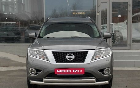 Nissan Pathfinder, 2016 год, 2 300 000 рублей, 2 фотография