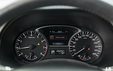 Nissan Pathfinder, 2016 год, 2 300 000 рублей, 13 фотография