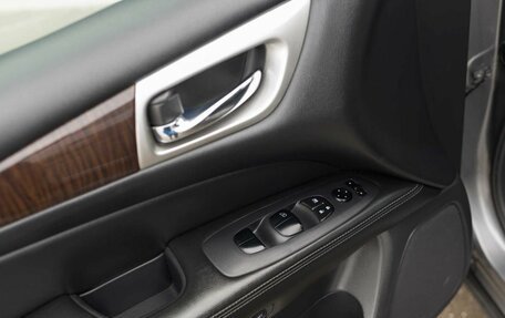 Nissan Pathfinder, 2016 год, 2 300 000 рублей, 17 фотография