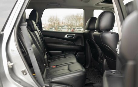 Nissan Pathfinder, 2016 год, 2 300 000 рублей, 23 фотография