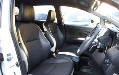 Toyota Wish II, 2016 год, 1 219 000 рублей, 9 фотография