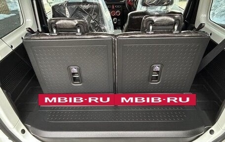 Suzuki Jimny, 2023 год, 1 870 000 рублей, 12 фотография