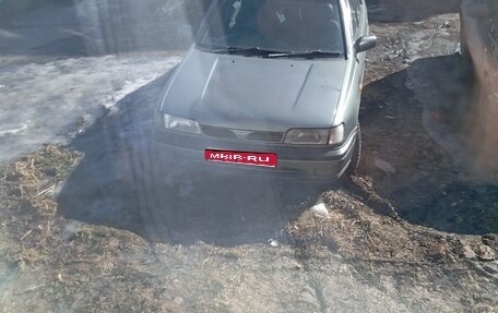 Nissan Pulsar IV, 1993 год, 130 000 рублей, 1 фотография