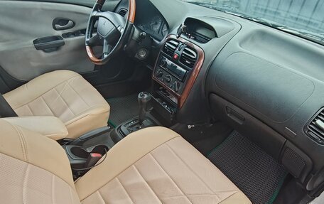 Mitsubishi Carisma I, 2002 год, 280 000 рублей, 6 фотография