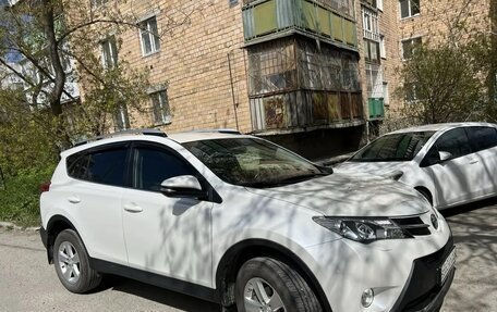 Toyota RAV4, 2014 год, 2 000 000 рублей, 10 фотография