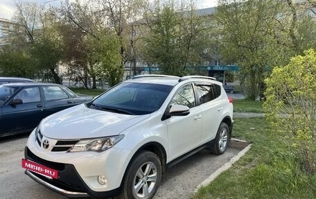 Toyota RAV4, 2014 год, 2 000 000 рублей, 2 фотография