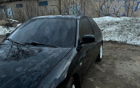 Mitsubishi Colt VI рестайлинг, 2002 год, 160 000 рублей, 2 фотография