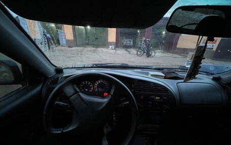 Mitsubishi Colt VI рестайлинг, 2002 год, 160 000 рублей, 8 фотография