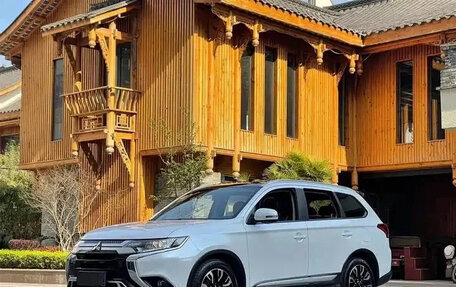 Mitsubishi Outlander III рестайлинг 3, 2022 год, 1 790 003 рублей, 1 фотография