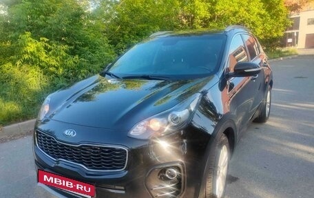 KIA Sportage IV рестайлинг, 2018 год, 2 030 000 рублей, 4 фотография