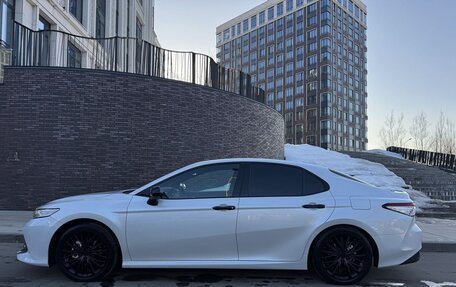 Toyota Camry, 2020 год, 2 800 000 рублей, 8 фотография