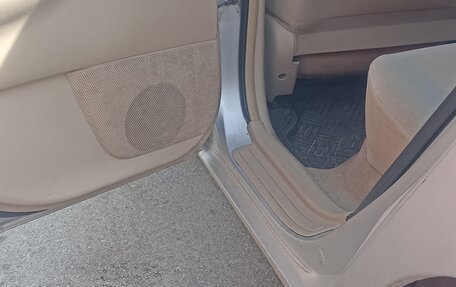 Toyota Corolla, 2005 год, 680 000 рублей, 8 фотография