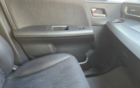 Honda Freed I, 2012 год, 1 250 000 рублей, 16 фотография