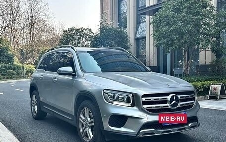 Mercedes-Benz GLB, 2022 год, 2 590 000 рублей, 3 фотография
