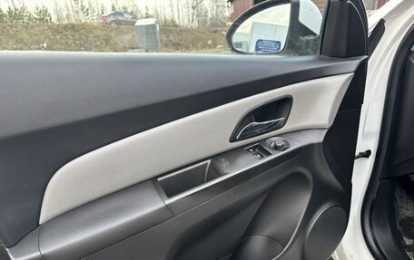 Chevrolet Cruze II, 2013 год, 890 000 рублей, 16 фотография