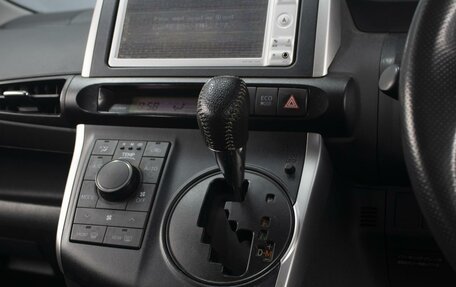 Toyota Wish II, 2010 год, 1 590 000 рублей, 13 фотография