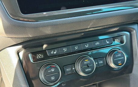 Volkswagen Tiguan II, 2019 год, 2 600 000 рублей, 14 фотография