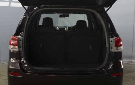 Toyota Wish II, 2010 год, 1 590 000 рублей, 18 фотография