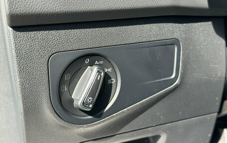 Volkswagen Tiguan II, 2019 год, 2 600 000 рублей, 17 фотография