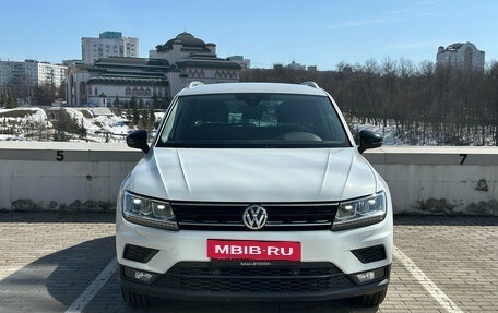 Volkswagen Tiguan II, 2019 год, 2 600 000 рублей, 2 фотография