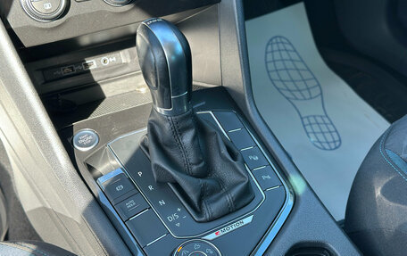 Volkswagen Tiguan II, 2019 год, 2 600 000 рублей, 15 фотография