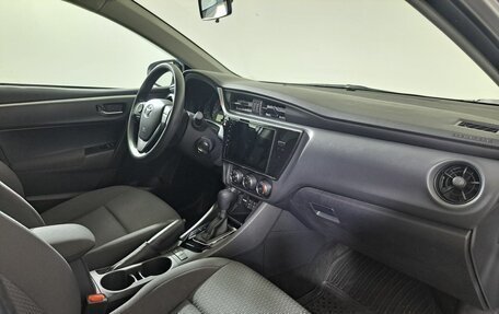 Toyota Corolla, 2018 год, 1 820 000 рублей, 13 фотография