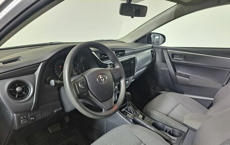 Toyota Corolla, 2018 год, 1 820 000 рублей, 20 фотография