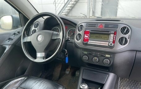 Volkswagen Tiguan I, 2008 год, 845 000 рублей, 3 фотография