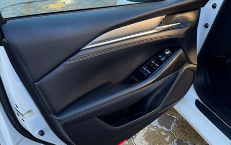 Mazda 6, 2021 год, 3 400 000 рублей, 17 фотография