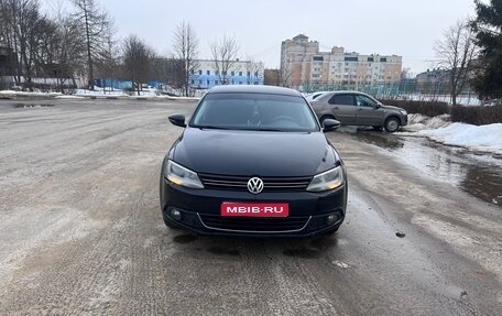Volkswagen Jetta VI, 2011 год, 849 999 рублей, 1 фотография