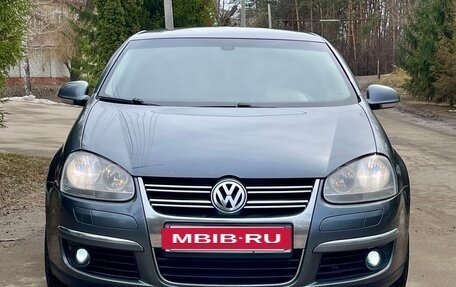 Volkswagen Jetta VI, 2010 год, 585 000 рублей, 2 фотография