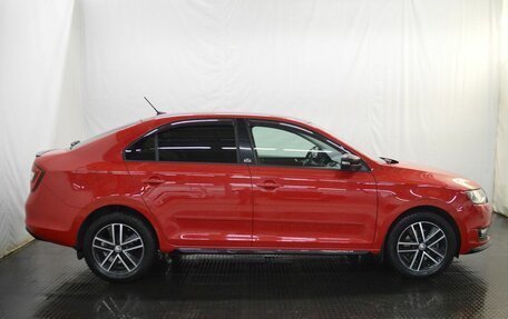 Skoda Rapid I, 2017 год, 1 450 000 рублей, 4 фотография