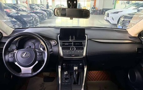 Lexus NX I, 2021 год, 3 550 000 рублей, 9 фотография