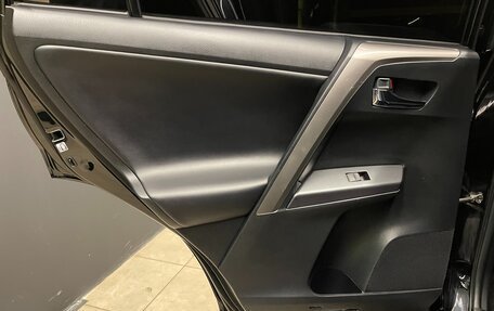 Toyota RAV4, 2018 год, 2 500 000 рублей, 20 фотография