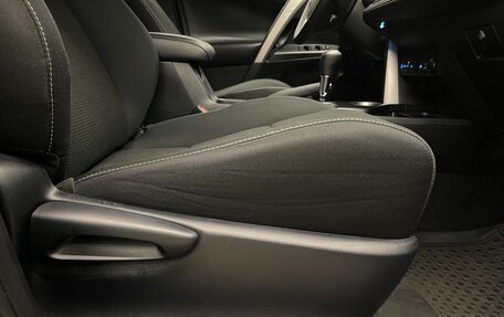 Toyota RAV4, 2018 год, 2 500 000 рублей, 26 фотография