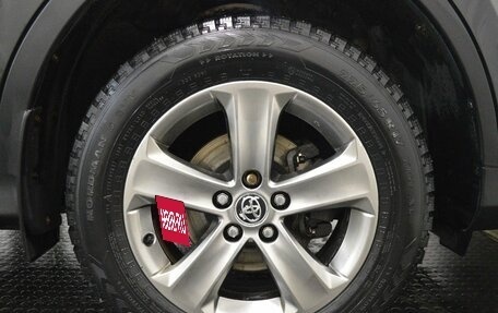 Toyota RAV4, 2015 год, 1 650 000 рублей, 9 фотография