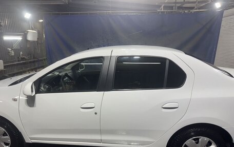 Renault Logan II, 2016 год, 600 000 рублей, 4 фотография